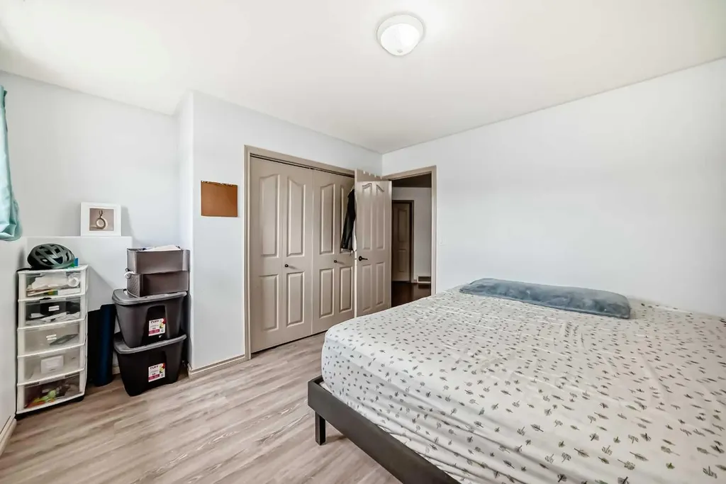 19 Charles Avenue Red Deer AB T4P 0L8