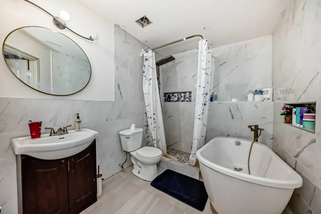 19 Charles Avenue Red Deer AB T4P 0L8