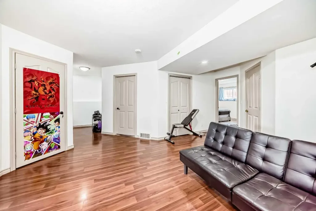19 Charles Avenue Red Deer AB T4P 0L8