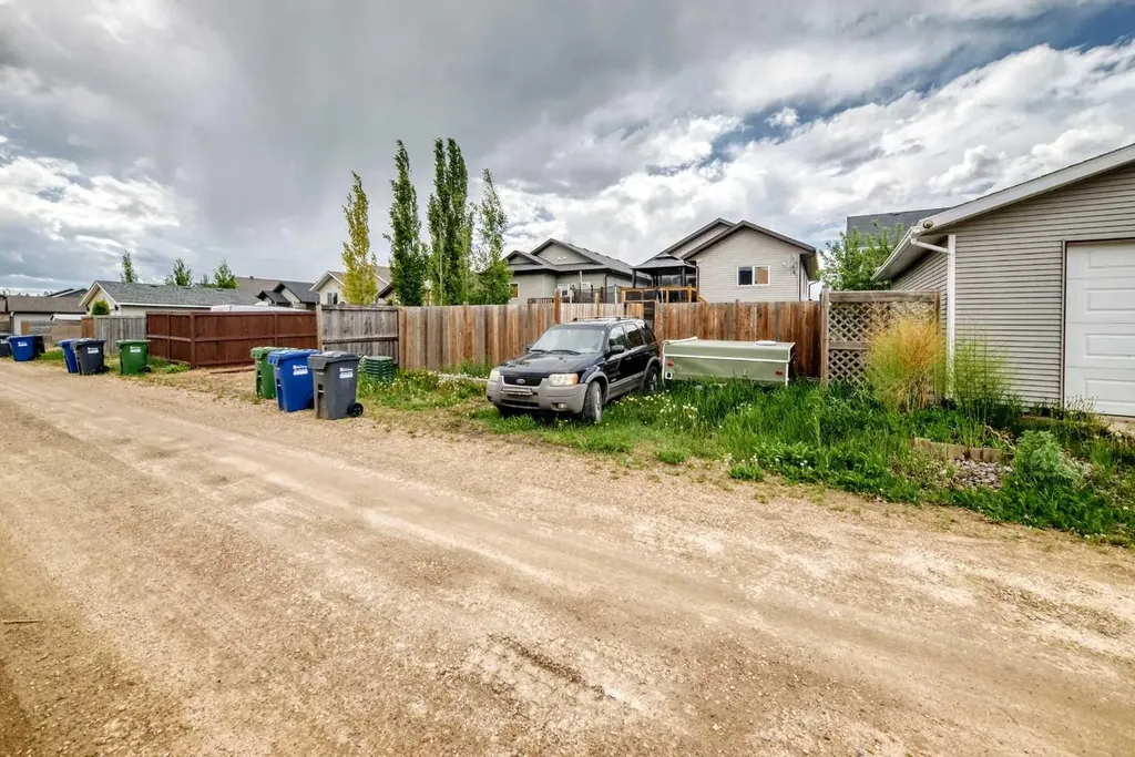 19 Charles Avenue Red Deer AB T4P 0L8