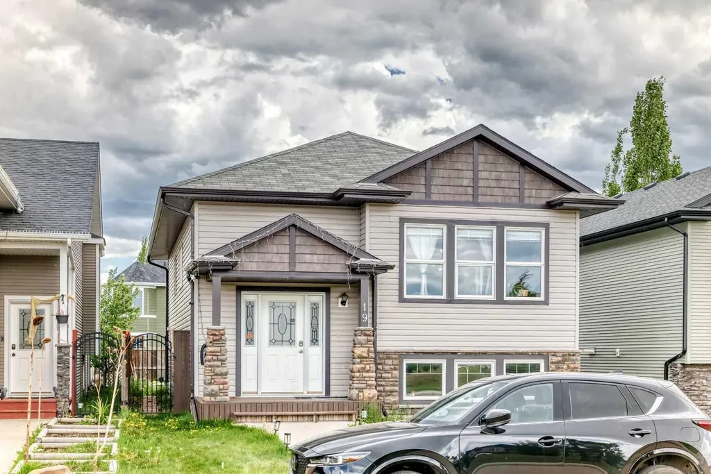 19 Charles Avenue Red Deer AB T4P 0L8
