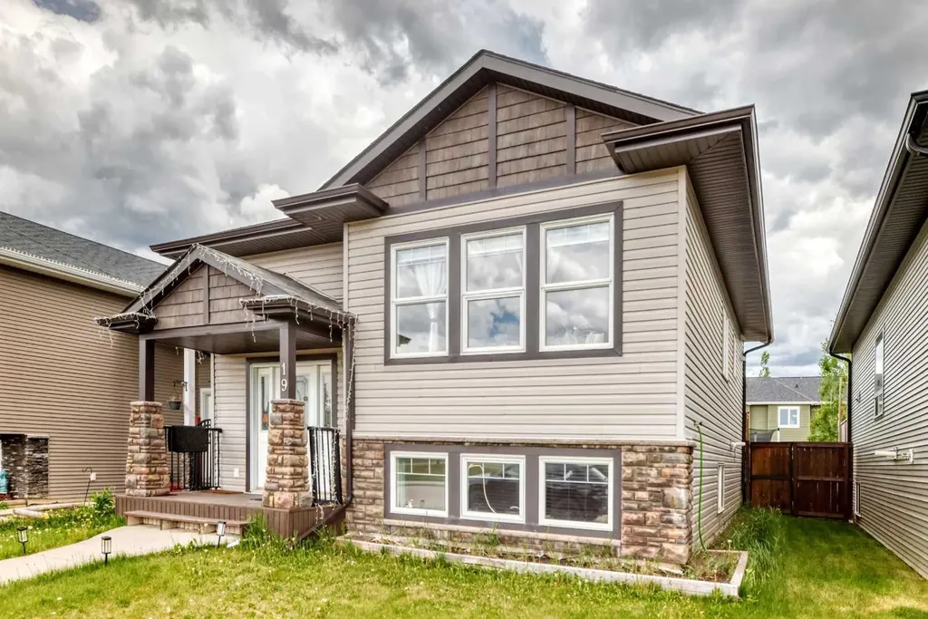 19 Charles Avenue Red Deer AB T4P 0L8