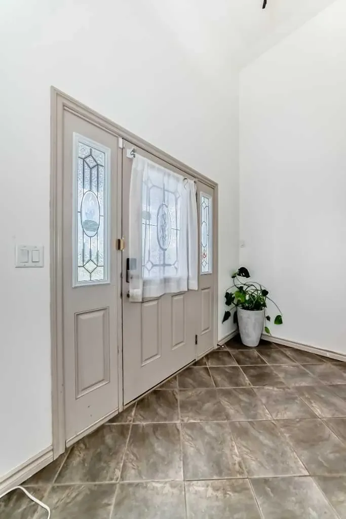 19 Charles Avenue Red Deer AB T4P 0L8