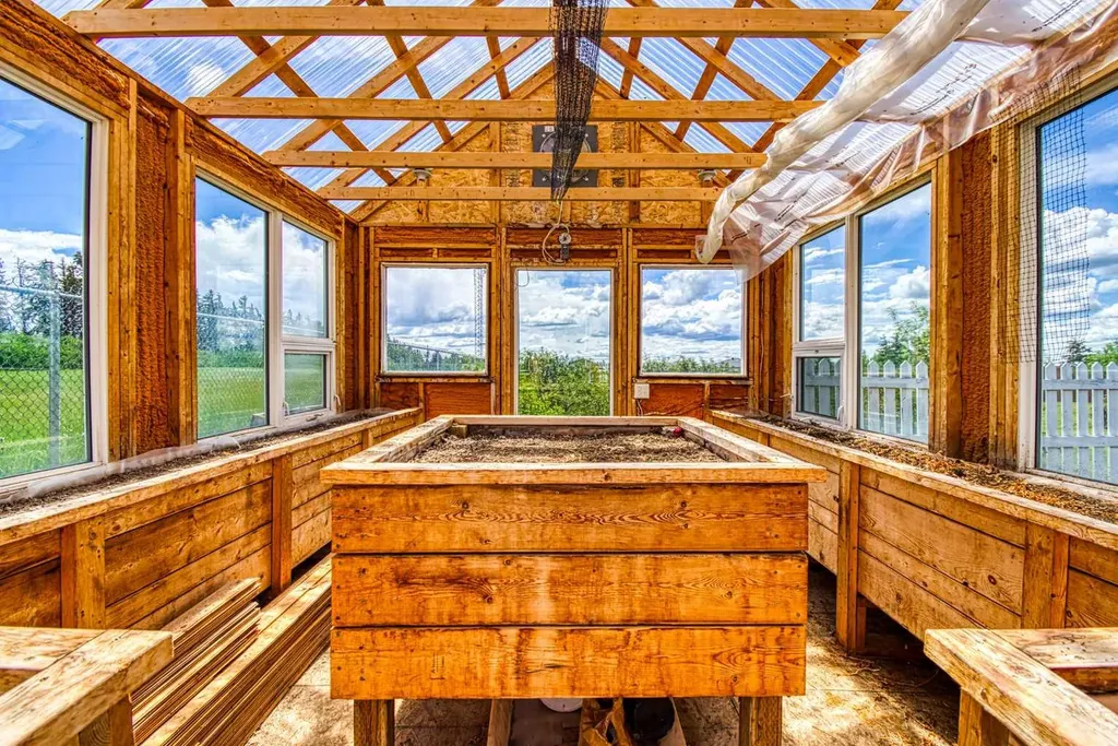 1116 Stacey Drive Beaverlodge AB T0H 0C0