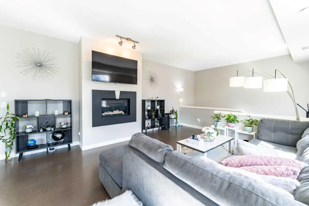 309 Cranford Walk SE Calgary AB T3M 1R7