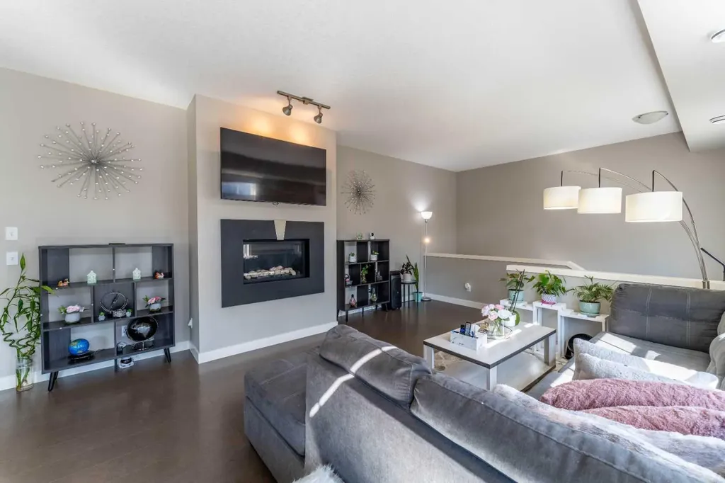309 Cranford Walk SE Calgary AB T3M 1R7