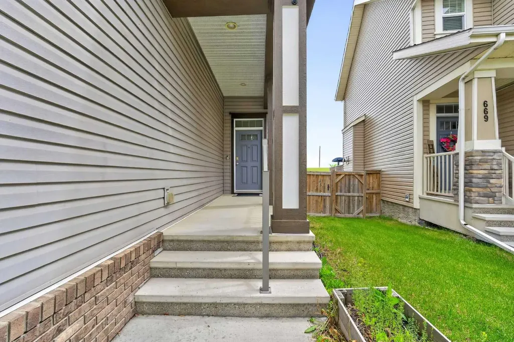 665 Copperpond Boulevard SE Calgary AB T2Z 3M4