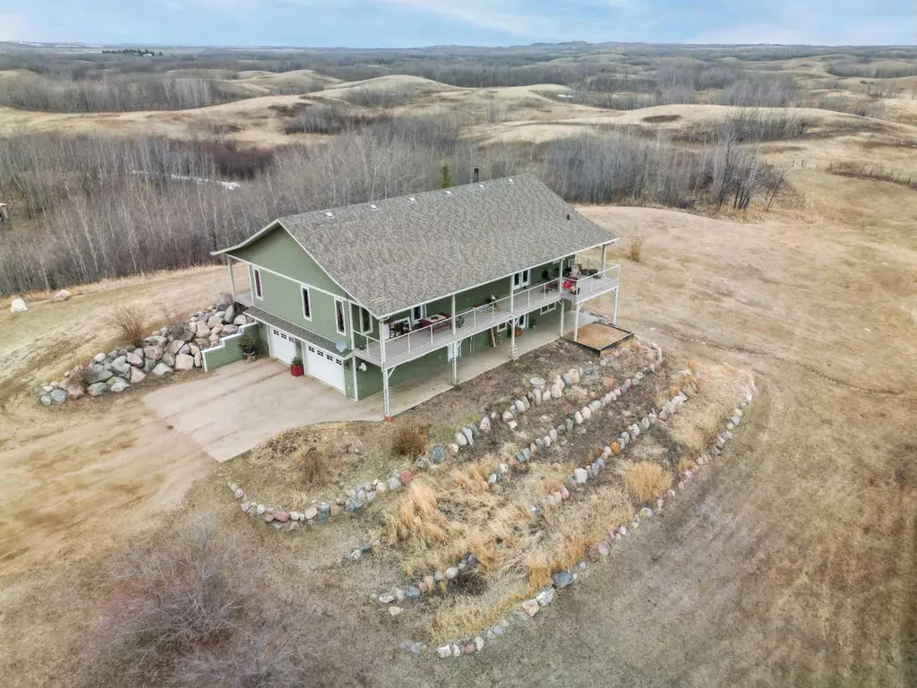 19472 Township Road 355 Big Valley AB T0J 0J0