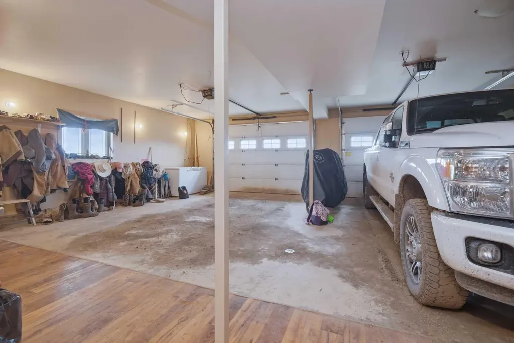 19472 Township Road 355 Big Valley AB T0J 0J0