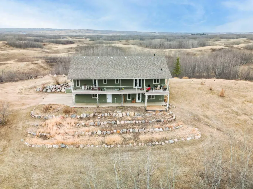 19472 Township Road 355 Big Valley AB T0J 0J0
