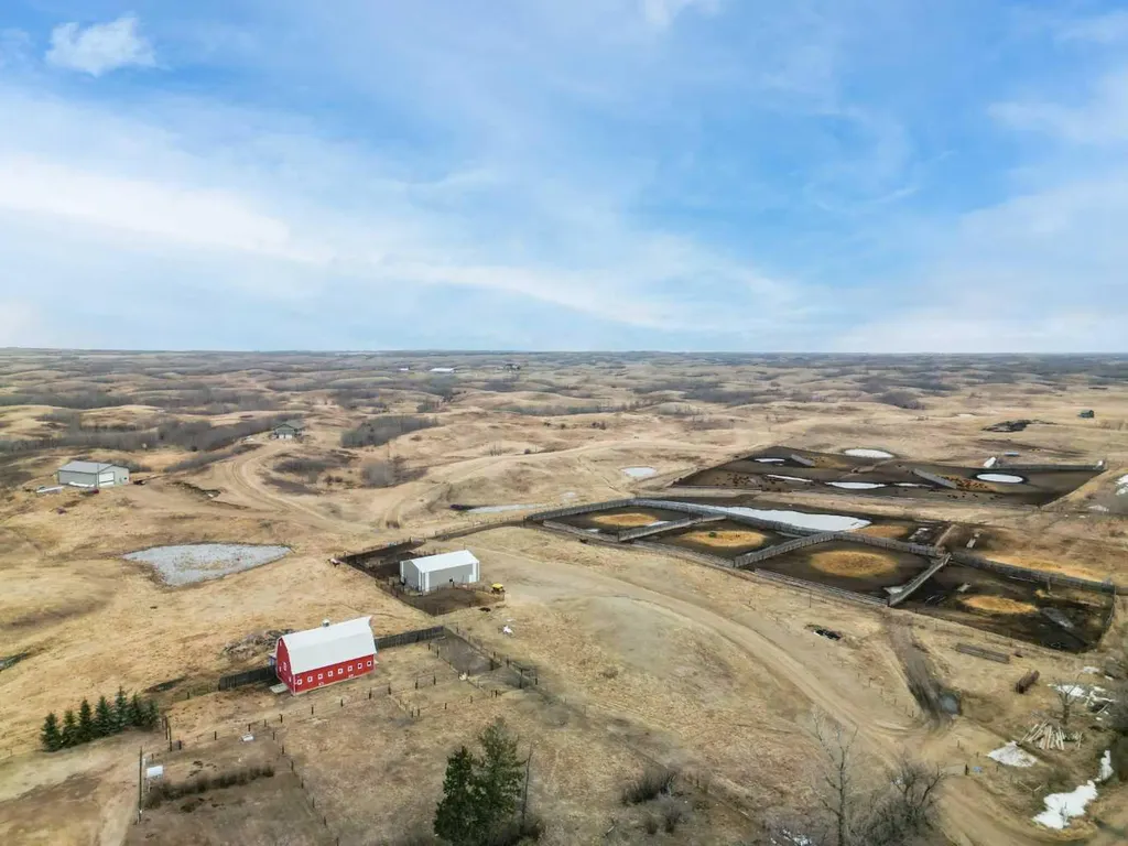 19472 Township Road 355 Big Valley AB T0J 0J0