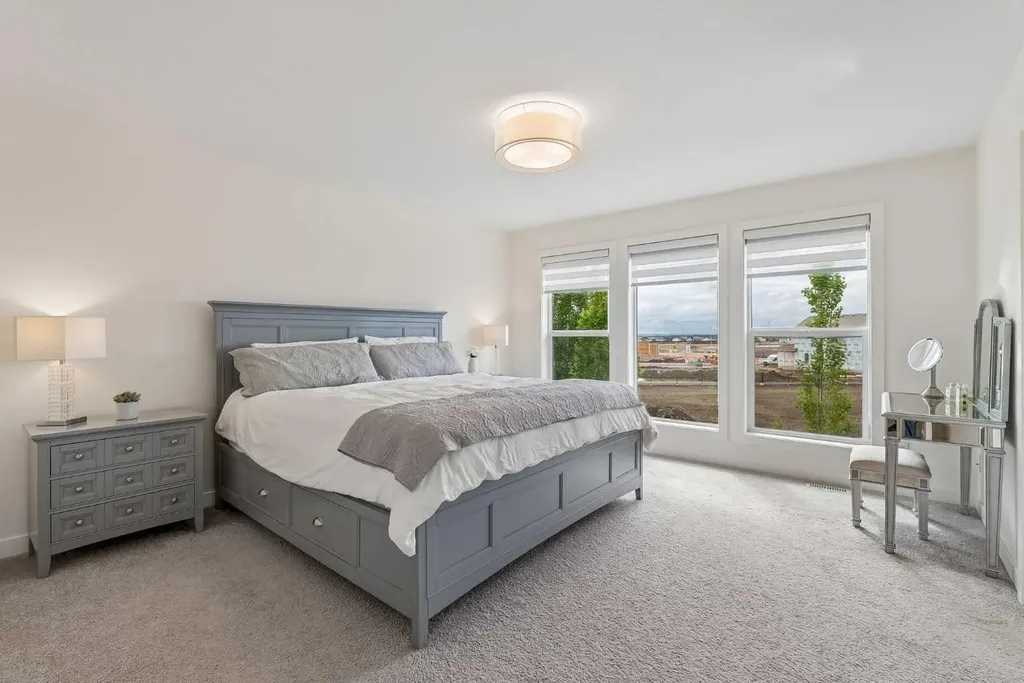 35 Mahogany Park SE Calgary AB T3M 2J9