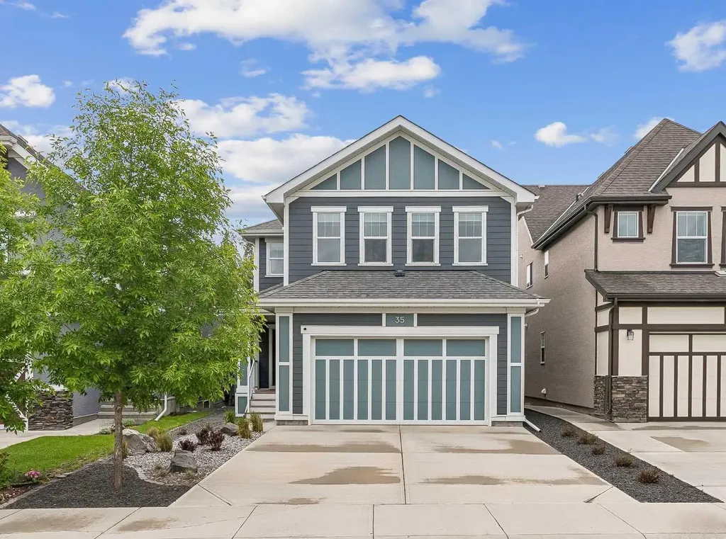 35 Mahogany Park SE Calgary AB T3M 2J9