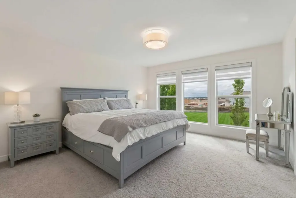 35 Mahogany Park SE Calgary AB T3M 2J9