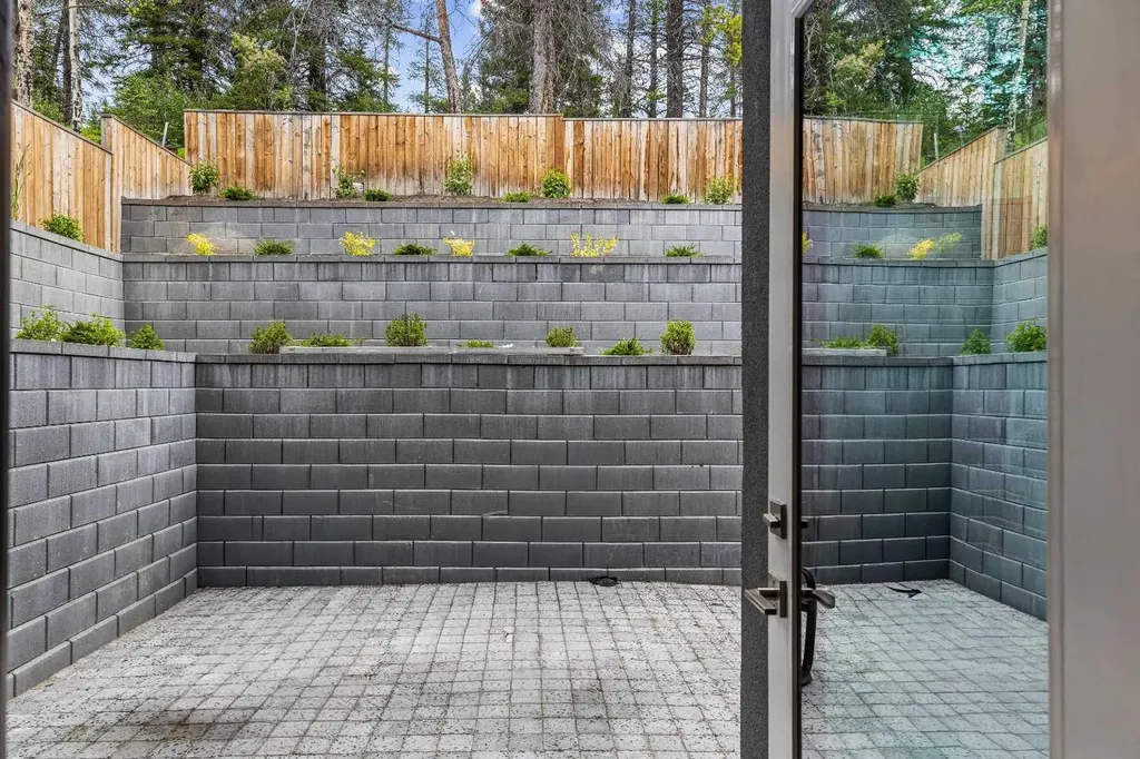 254A Three Sisters Drive Canmore AB T1W 2M7