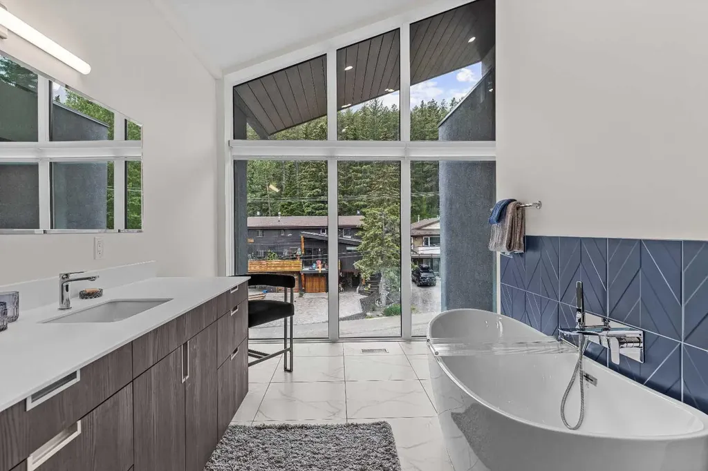 254A Three Sisters Drive Canmore AB T1W 2M7