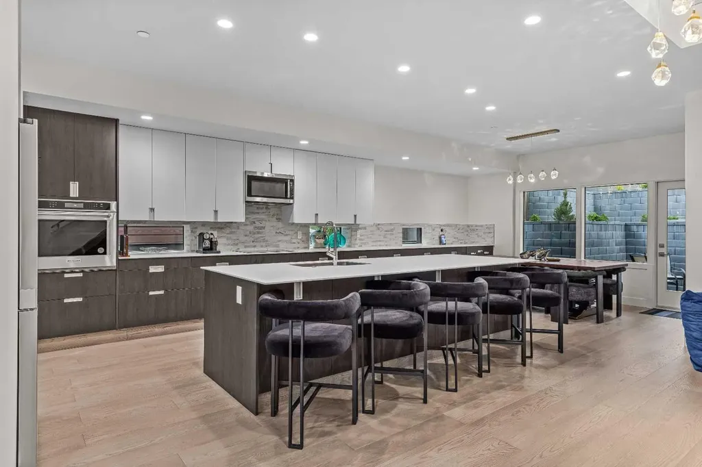 254A Three Sisters Drive Canmore AB T1W 2M7