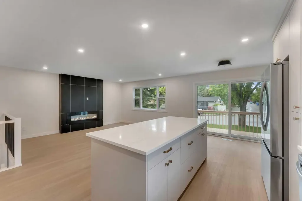 3410 30a Avenue SE Calgary AB T2B 0H6