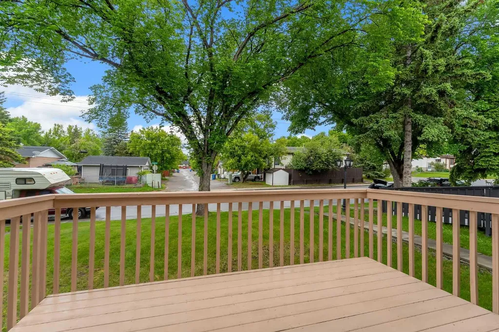 3410 30a Avenue SE Calgary AB T2B 0H6