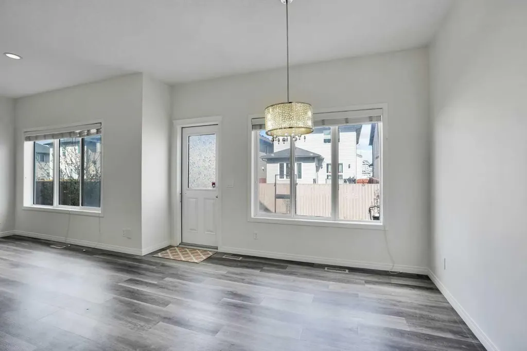 379 Skyview Shores Manor NE Calgary AB T3N 0H4