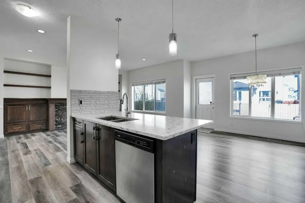 379 Skyview Shores Manor NE Calgary AB T3N 0H4