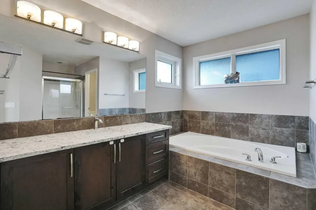 379 Skyview Shores Manor NE Calgary AB T3N 0H4