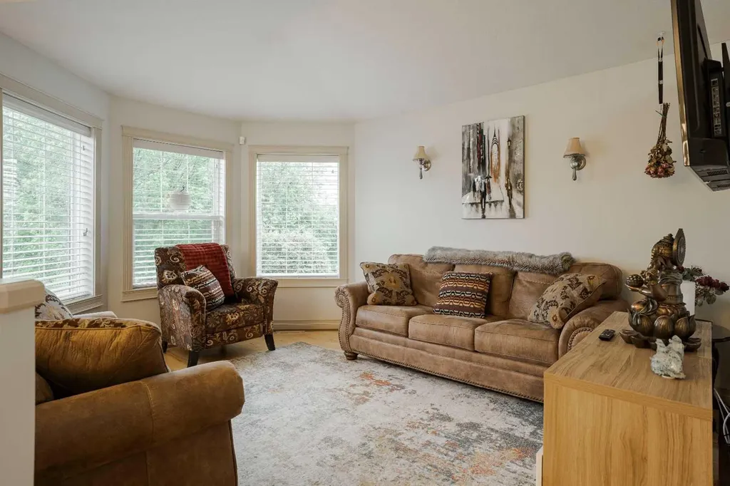 103 Laffont Way Fort Mcmurray AB T9H 2P9