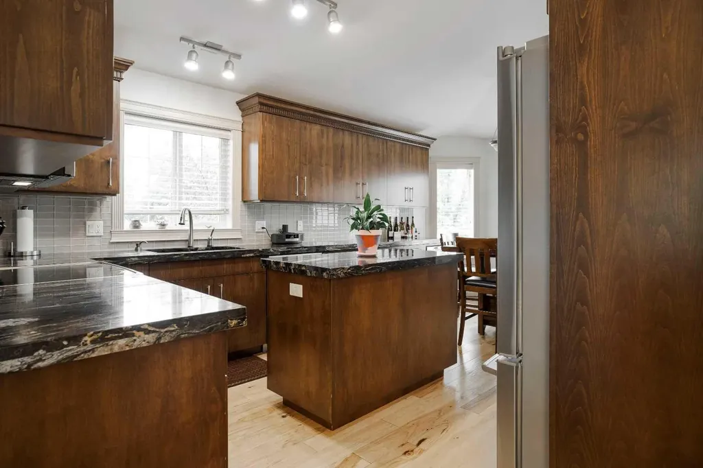 103 Laffont Way Fort Mcmurray AB T9H 2P9
