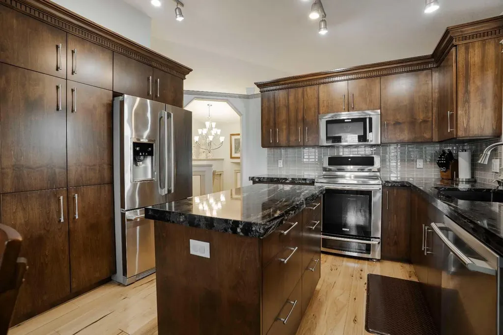 103 Laffont Way Fort Mcmurray AB T9H 2P9