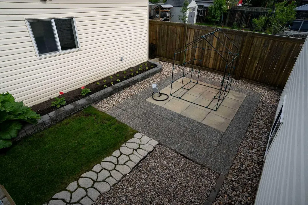 103 Laffont Way Fort Mcmurray AB T9H 2P9
