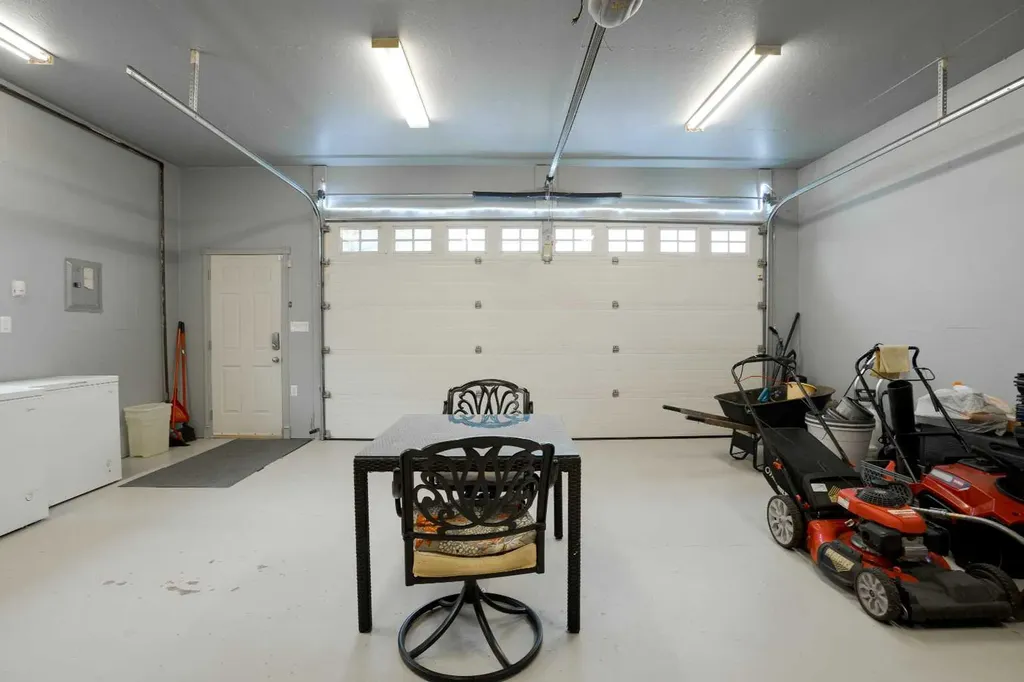 103 Laffont Way Fort Mcmurray AB T9H 2P9