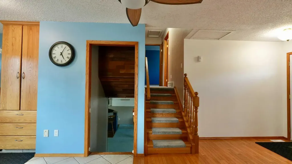 9714 77 Avenue Peace River AB T8S 1C9