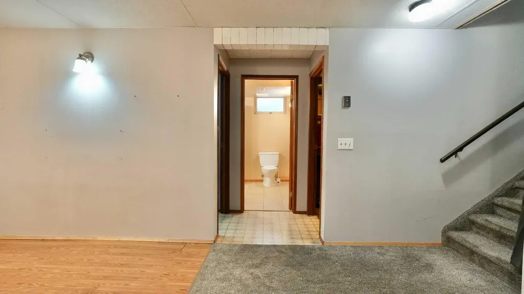 9714 77 Avenue Peace River AB T8S 1C9
