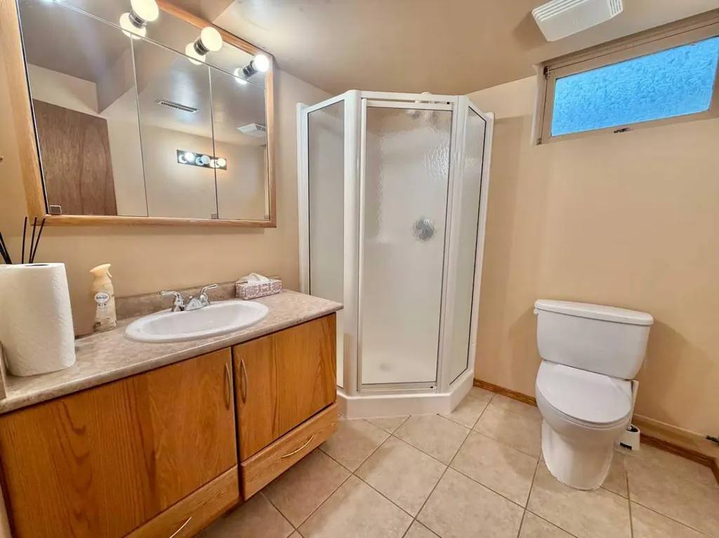 9714 77 Avenue Peace River AB T8S 1C9