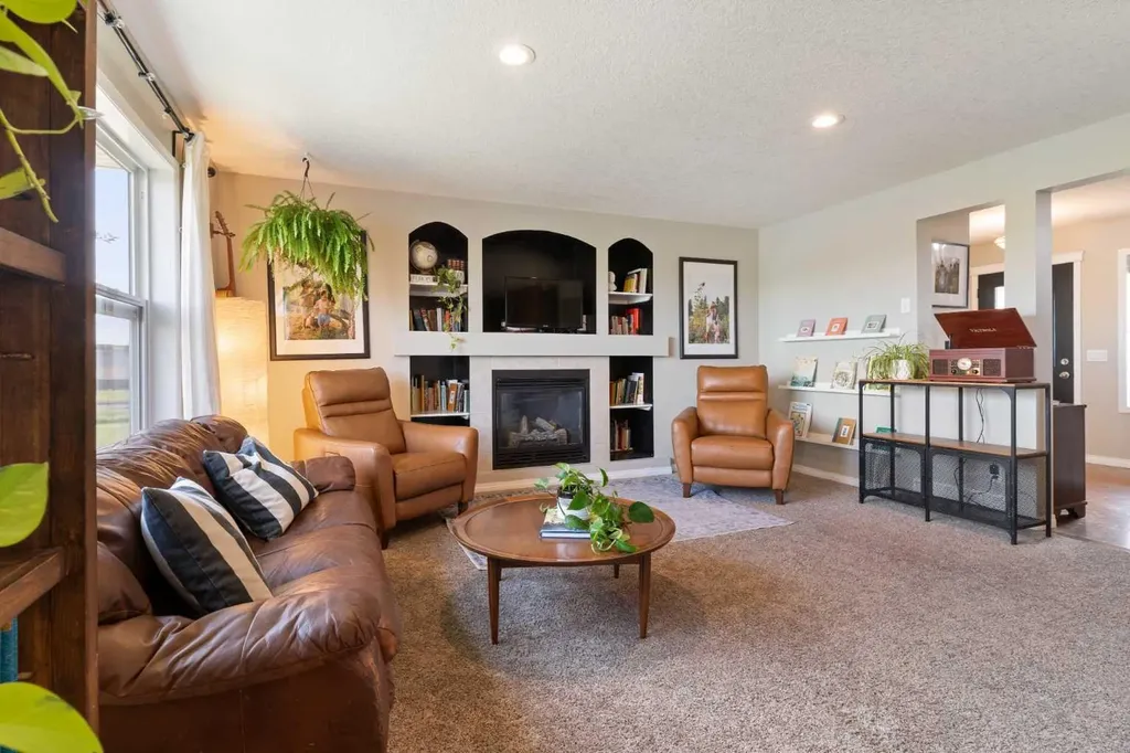 126 Morningside Point SW Airdrie AB T4B 3M3