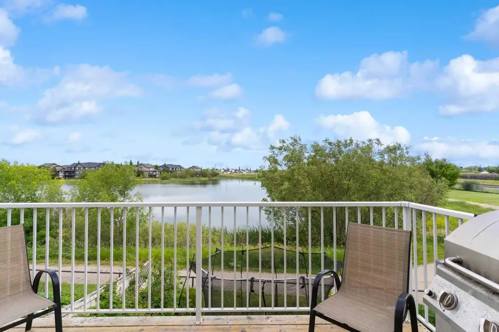 126 Morningside Point SW Airdrie AB T4B 3M3