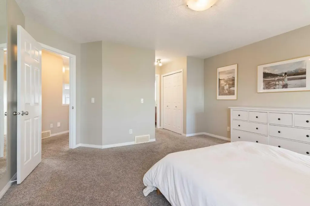 126 Morningside Point SW Airdrie AB T4B 3M3