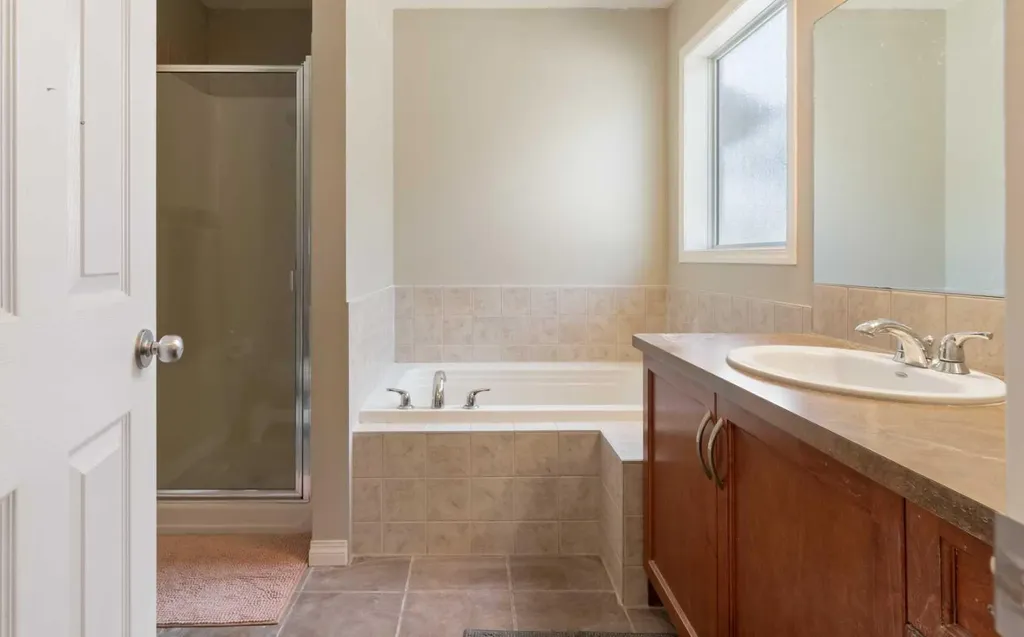 126 Morningside Point SW Airdrie AB T4B 3M3