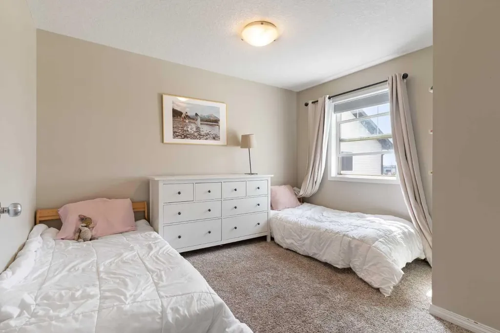 126 Morningside Point SW Airdrie AB T4B 3M3