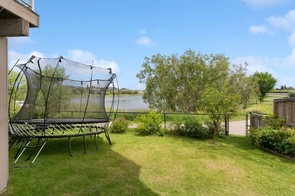 126 Morningside Point SW Airdrie AB T4B 3M3