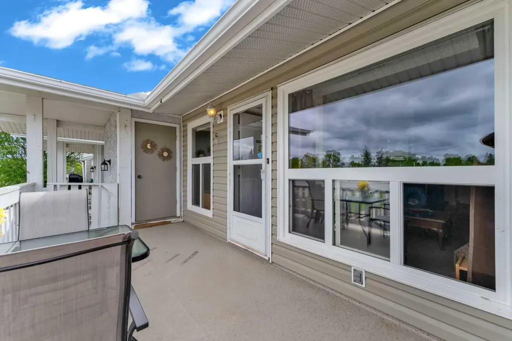 2703 79 Street Edmonton AB T6K 3Z6