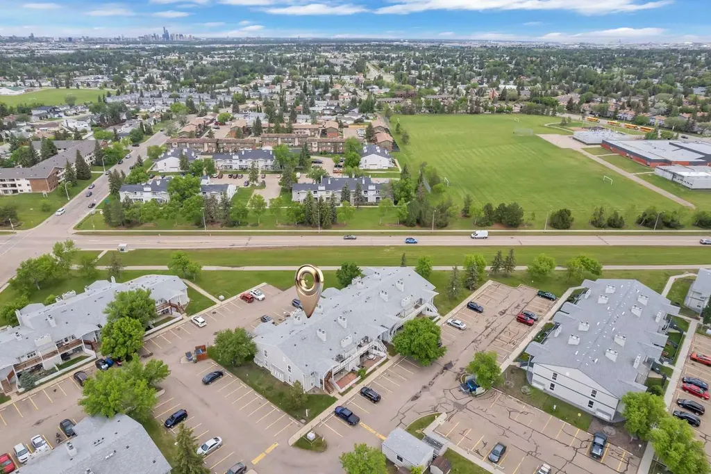 2703 79 Street Edmonton AB T6K 3Z6