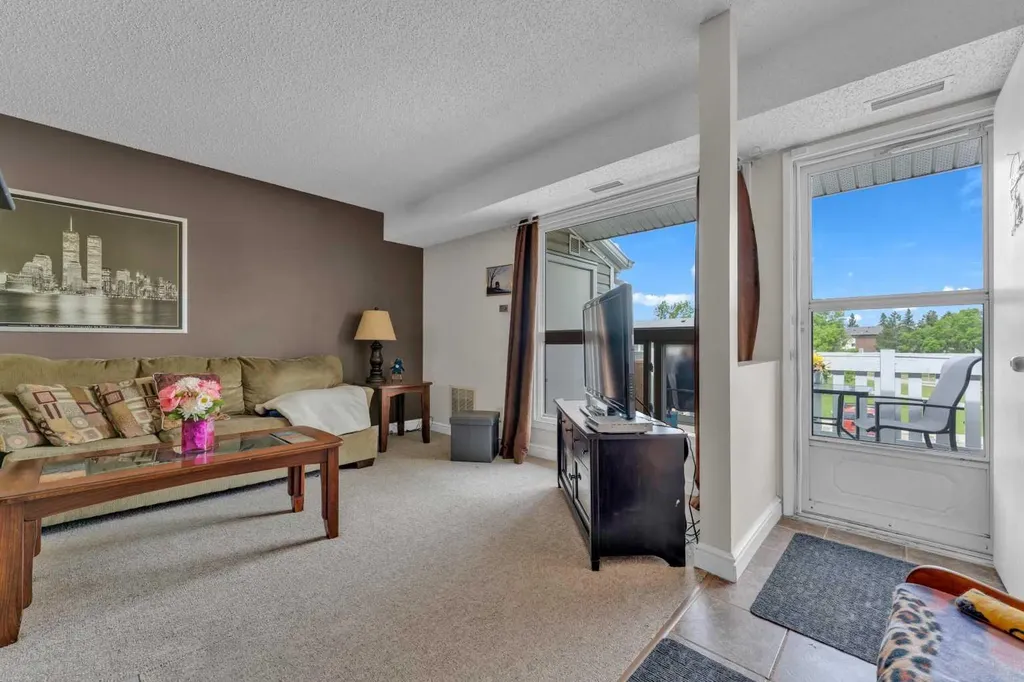 2703 79 Street Edmonton AB T6K 3Z6
