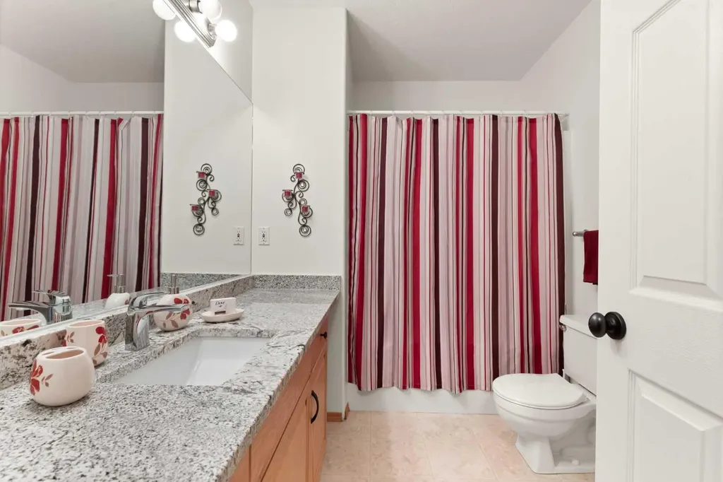 18 Riverview Drive SE Redcliff AB T0J2P0