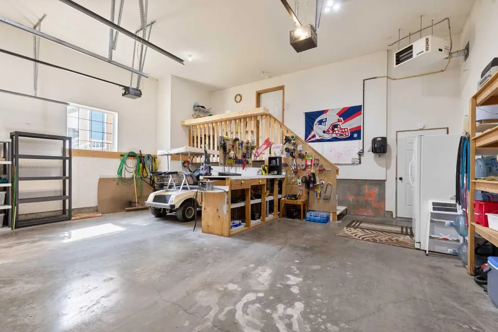 18 Riverview Drive SE Redcliff AB T0J2P0