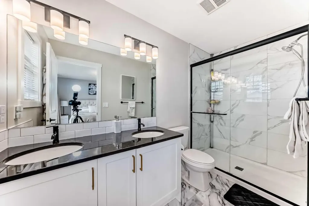 1104 Bayview Gardens SW Airdrie AB T4B 5K4