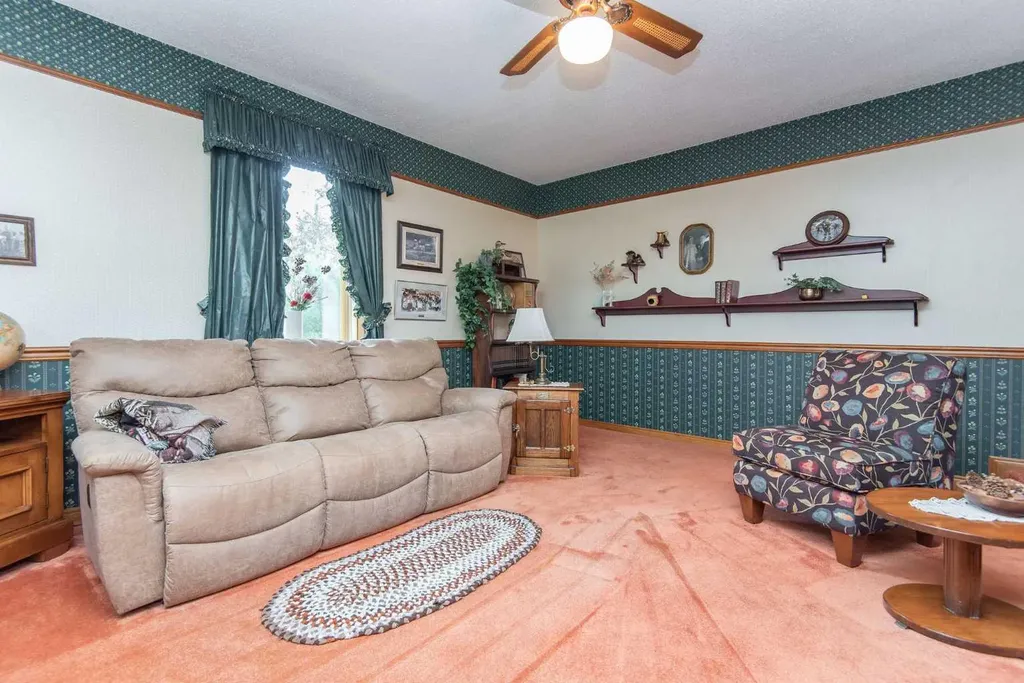 28319 Township Road 384 Rural Red Deer County AB T4S 2A4