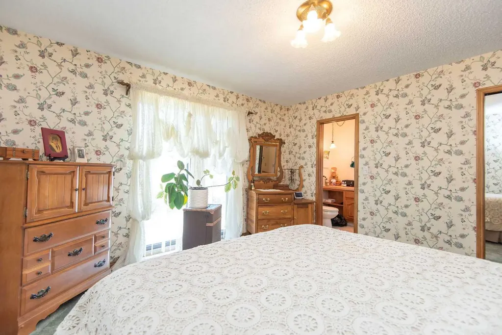 28319 Township Road 384 Rural Red Deer County AB T4S 2A4