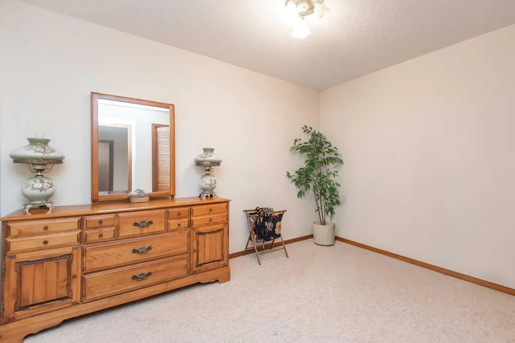 28319 Township Road 384 Rural Red Deer County AB T4S 2A4