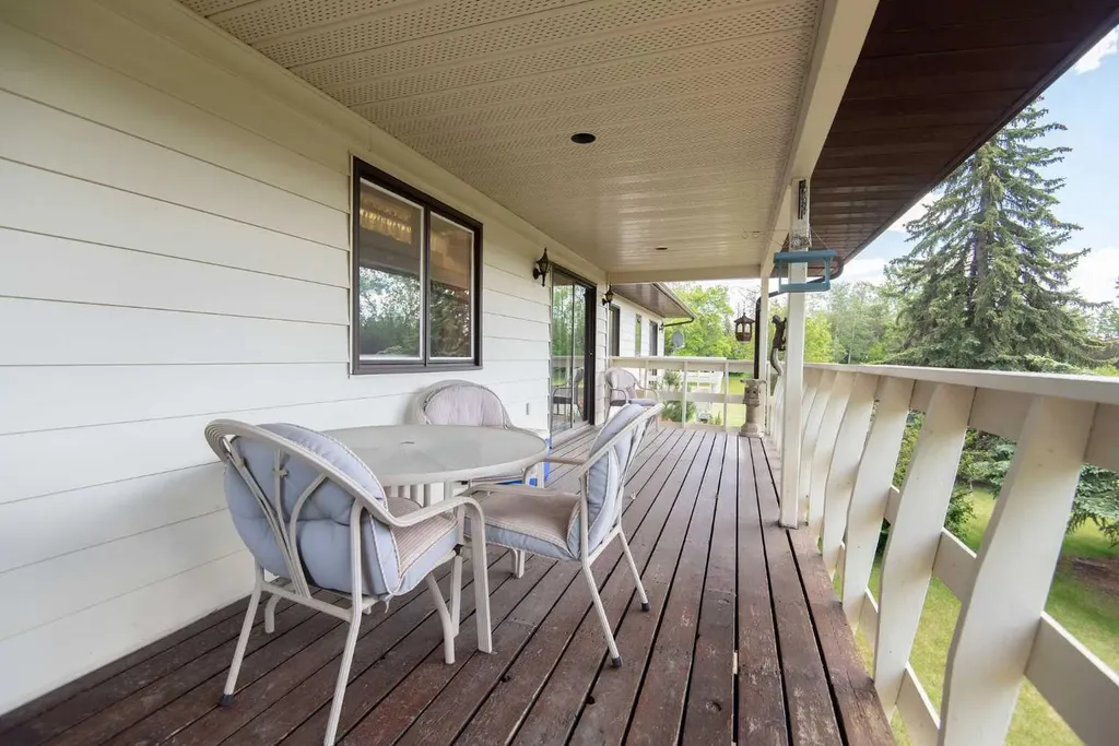 28319 Township Road 384 Rural Red Deer County AB T4S 2A4